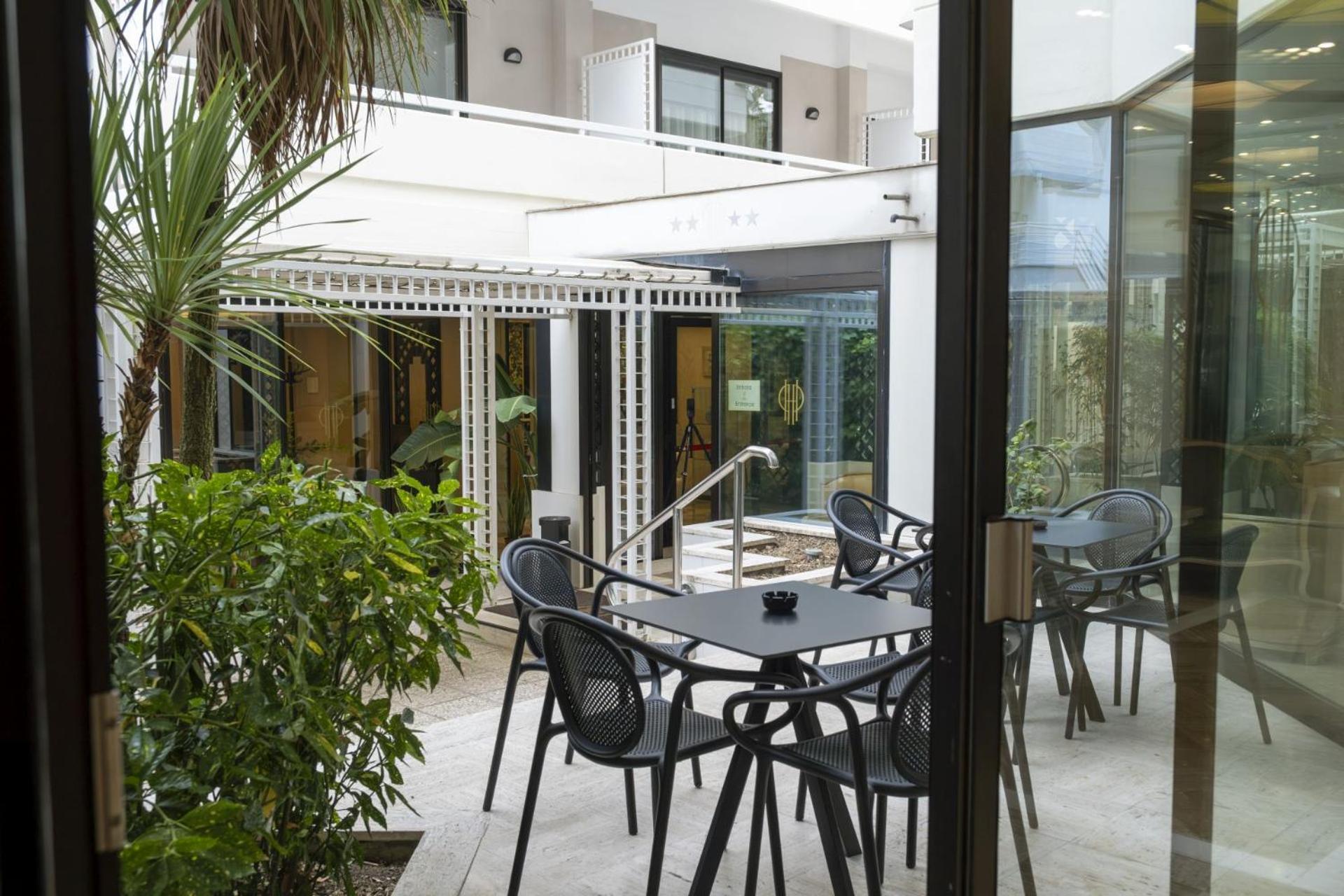 Hotel President - Vintage Hotel In Centro Riccione Exteriör bild