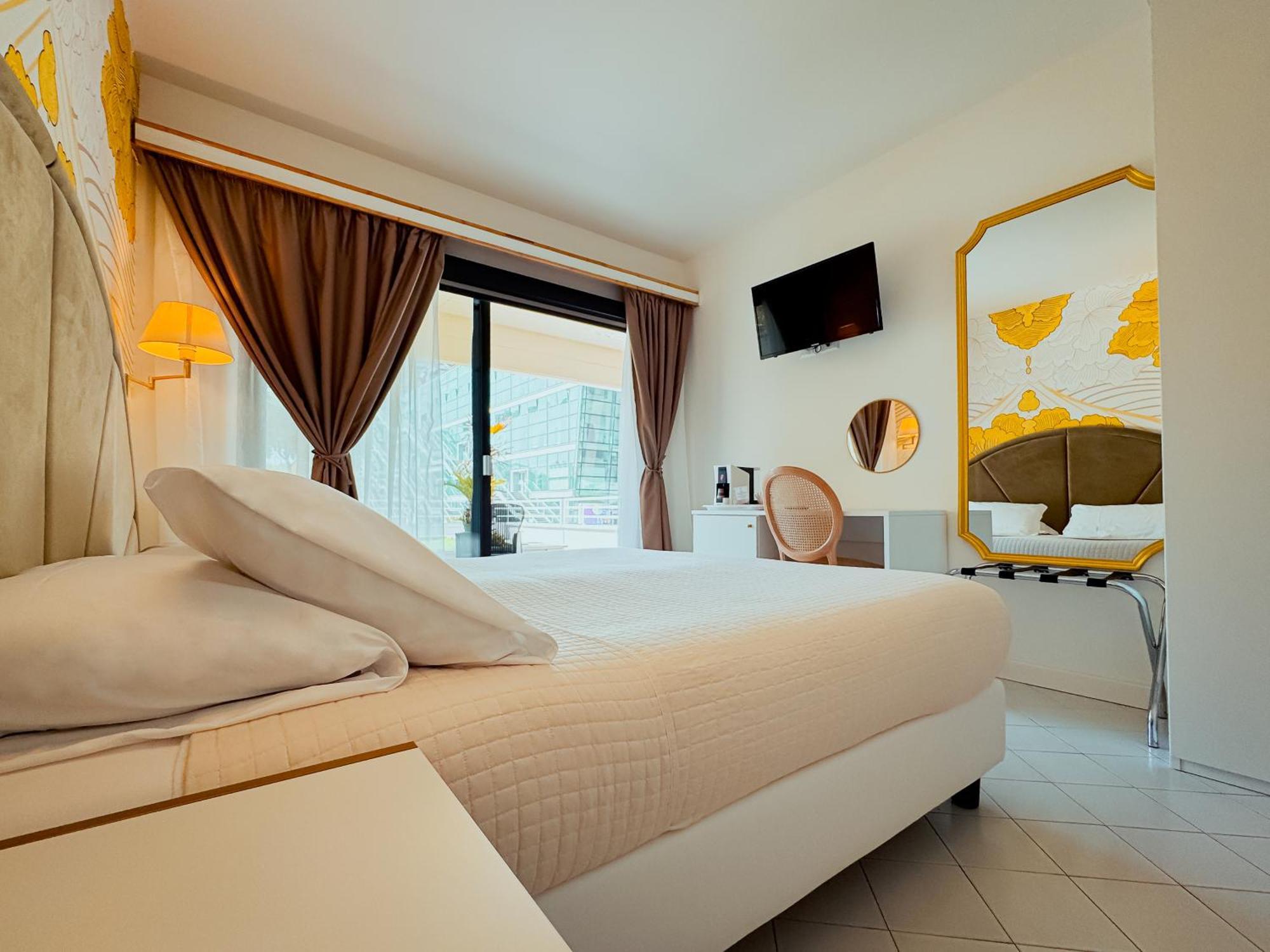Hotel President - Vintage Hotel In Centro Riccione Rum bild